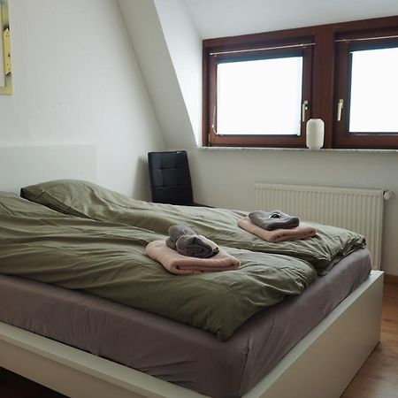 Unique: Geraeumig - Bhf-Nah - Parkplatz - Netflix Apartment Bremen Exterior photo
